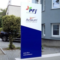 Reklamní pylon | První Finanční Jistota